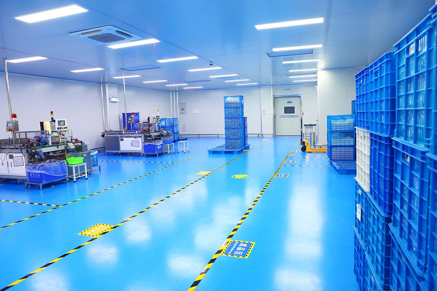 Aluminum Foil Sealing Capping Workshop